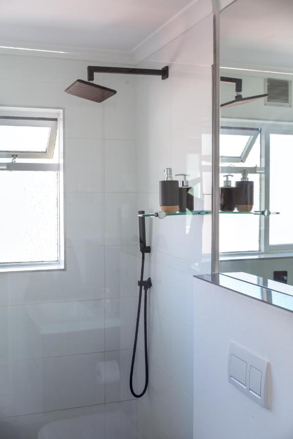 Cosy And Classy Sea Point Apartment Ciudad del Cabo Exterior foto