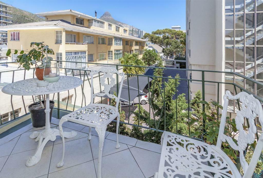 Cosy And Classy Sea Point Apartment Ciudad del Cabo Exterior foto