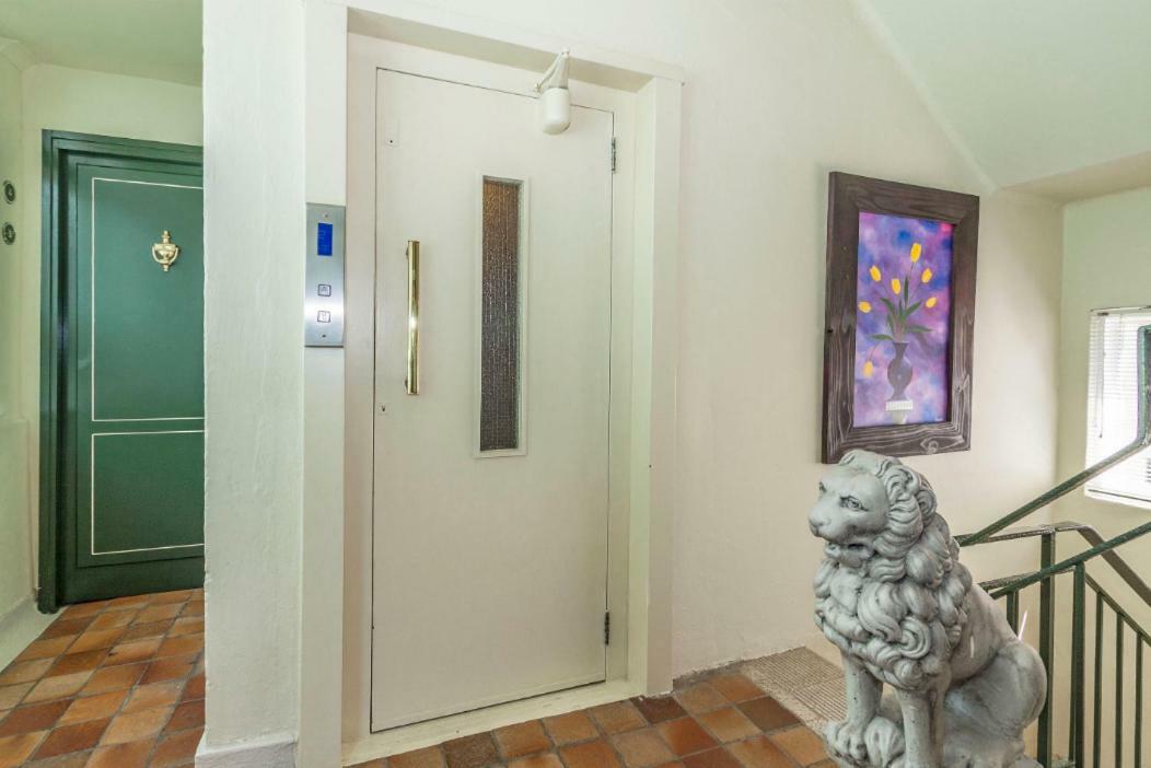 Cosy And Classy Sea Point Apartment Ciudad del Cabo Exterior foto